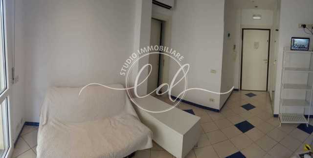 Immagine 6 di Quadrilocale in affitto  a Pietrasanta