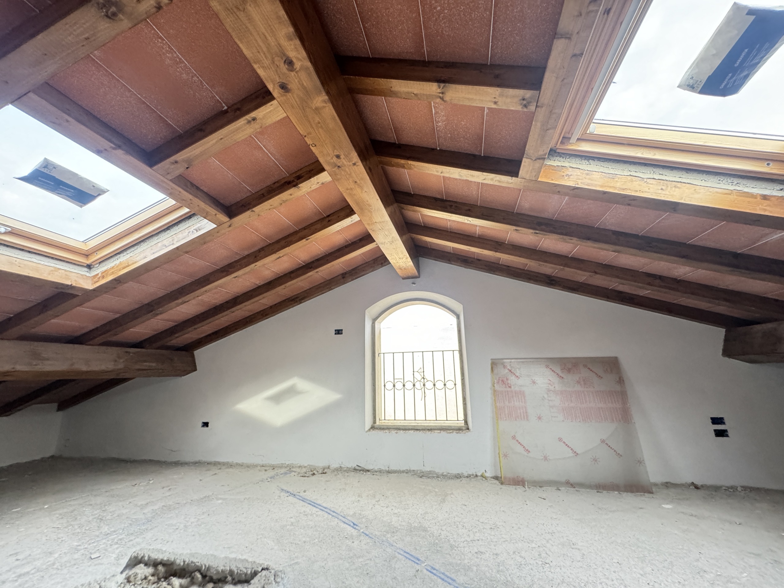 Immagine 51 di Porzione di casa in vendita  a Seravezza