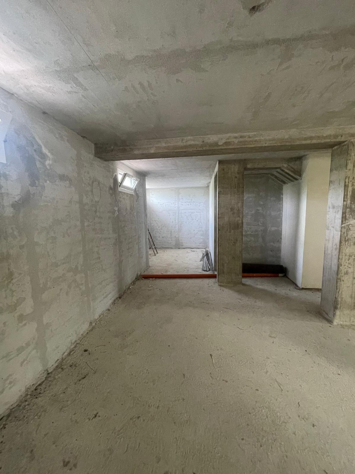 Immagine 35 di Villa in vendita  a Camaiore