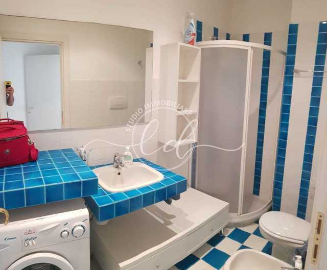 Immagine 14 di Quadrilocale in affitto  a Pietrasanta