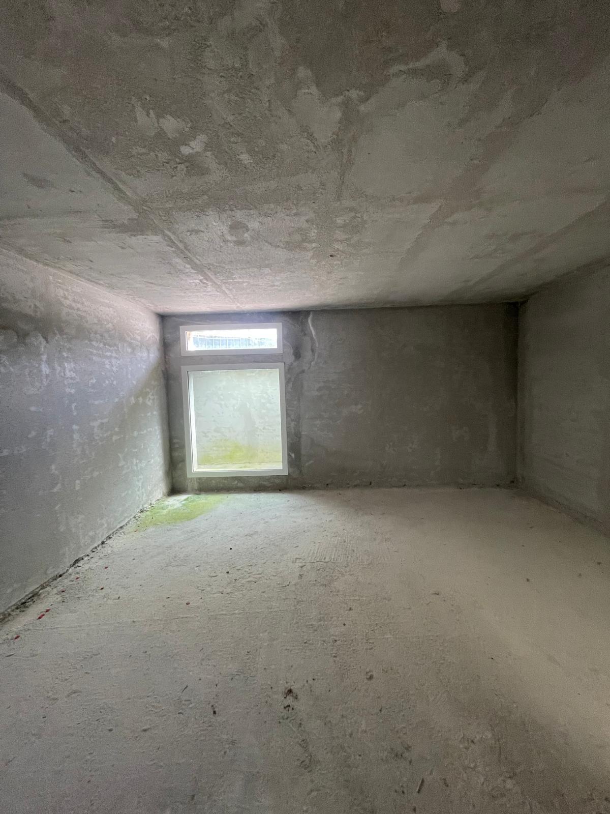 Immagine 37 di Villa in vendita  a Camaiore