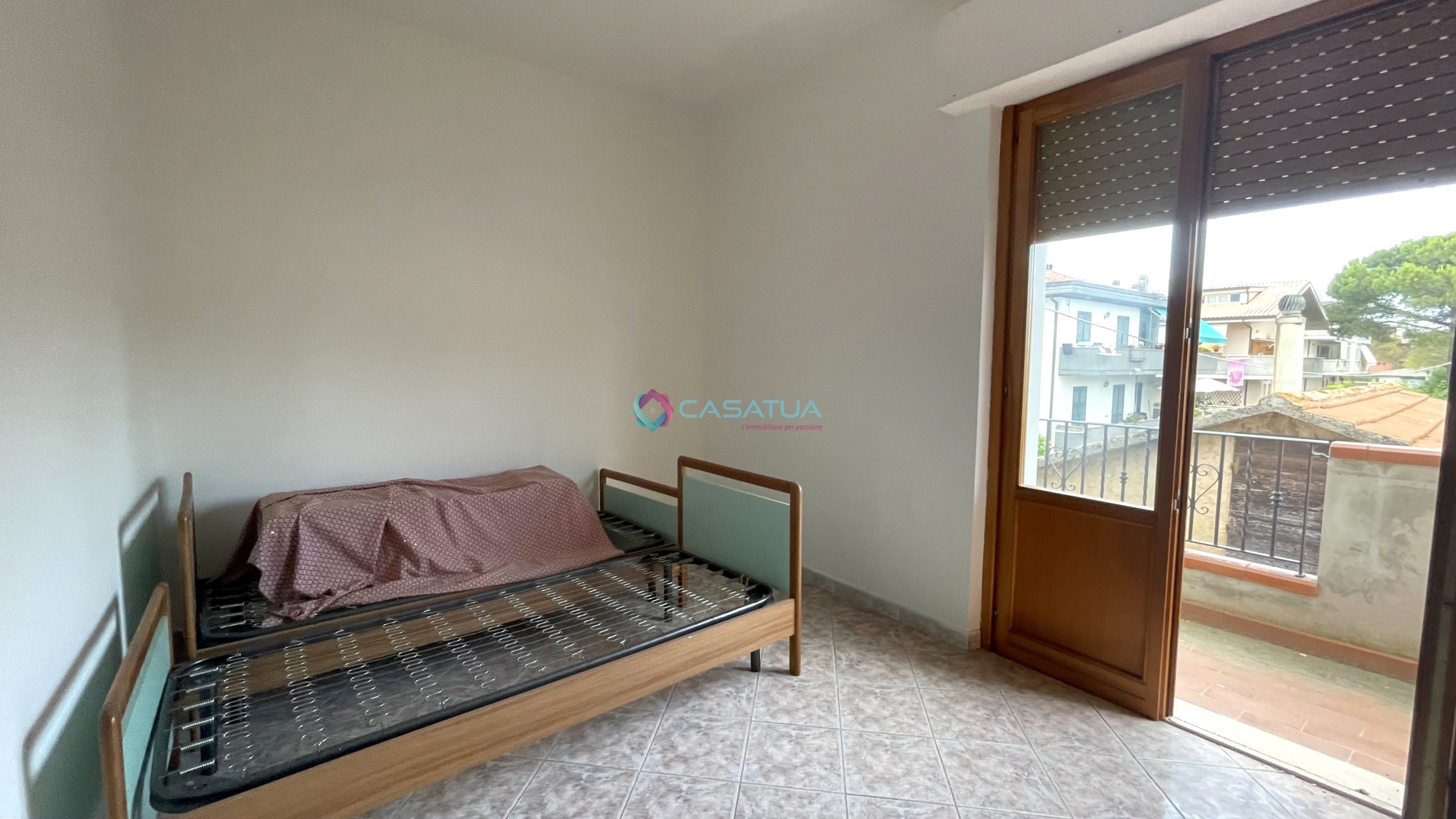 Immagine 16 di Trilocale in vendita  a Pineto