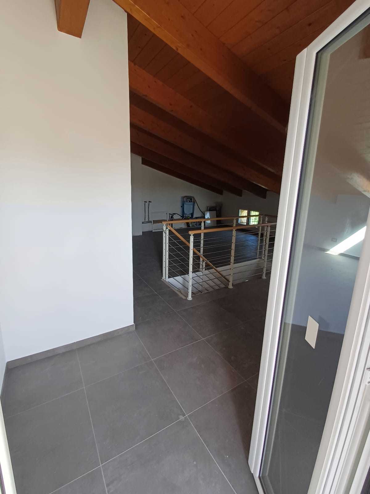 Immagine 41 di Trilocale in vendita  a Medesano