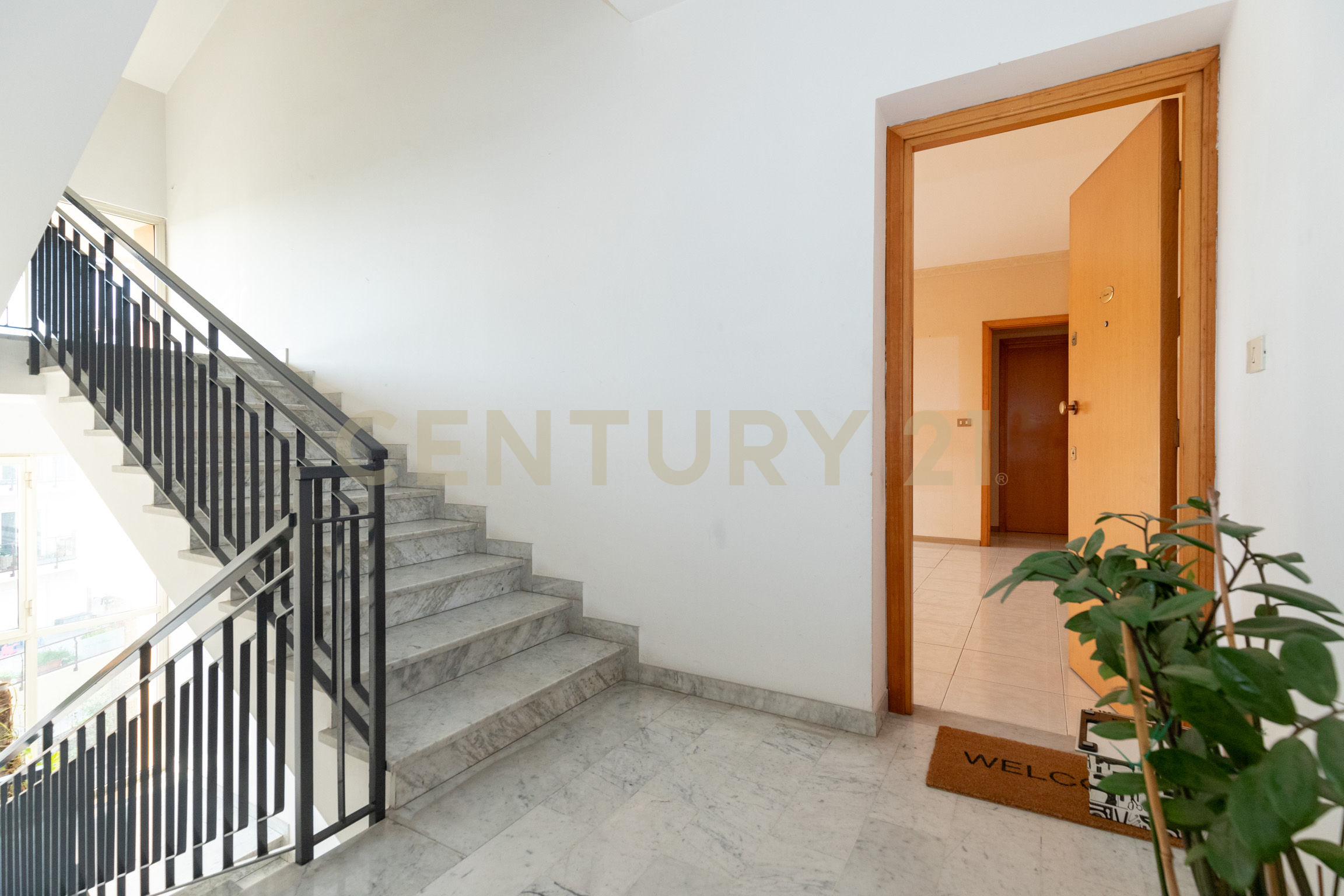 Immagine 30 di Appartamento in vendita  in Via Giovanni Guglielmino 74 a Tremestieri Etneo