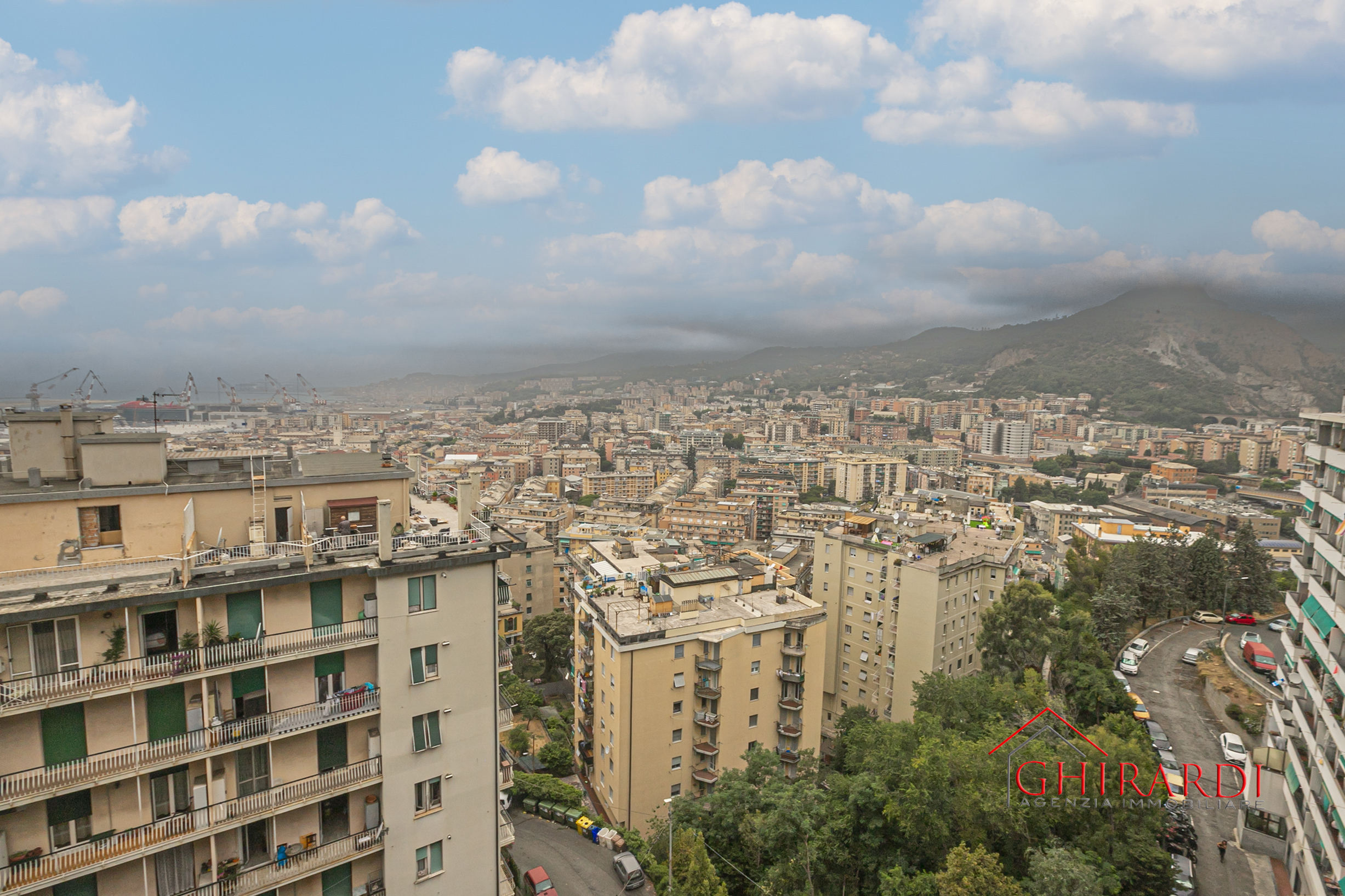 Immagine 31 di Quadrilocale in affitto  in SALITA CAMPASSO SAN NICOLA 56 a Genova