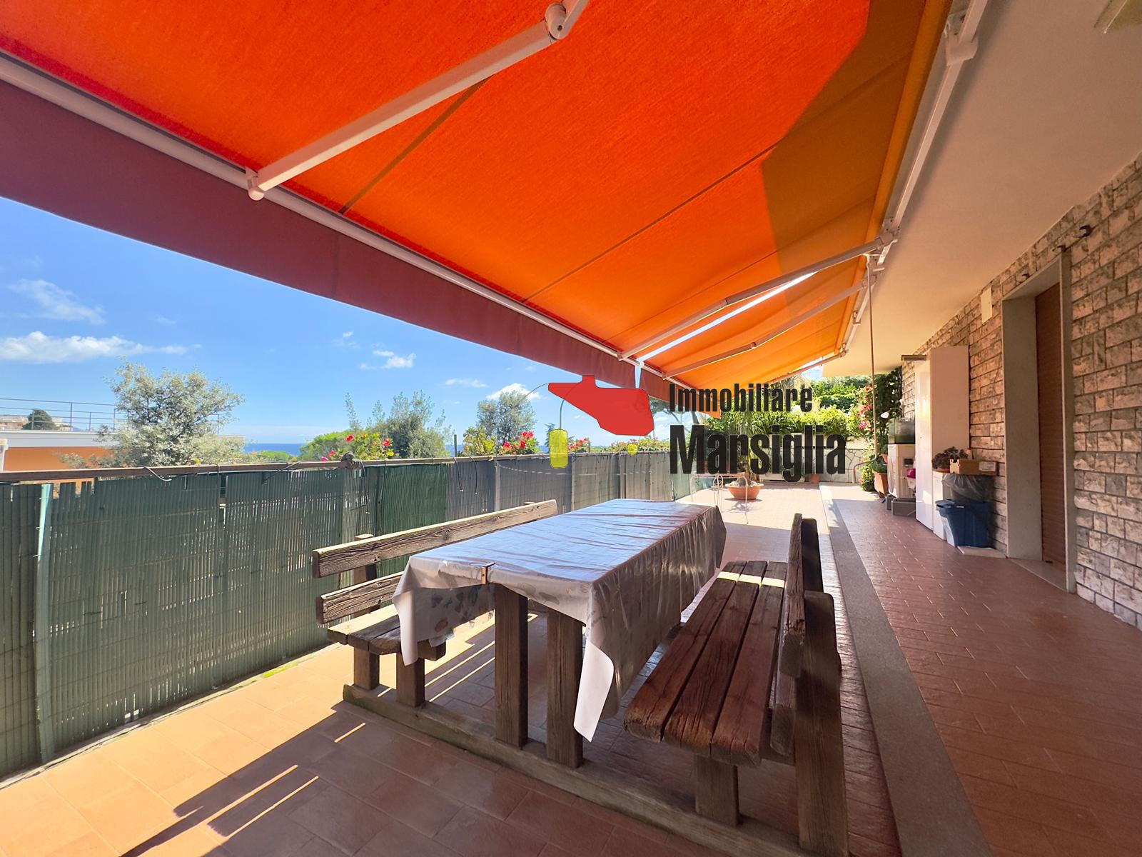 Immagine 35 di Quadrilocale in vendita  in Via Padre Semeria 430 a San Remo