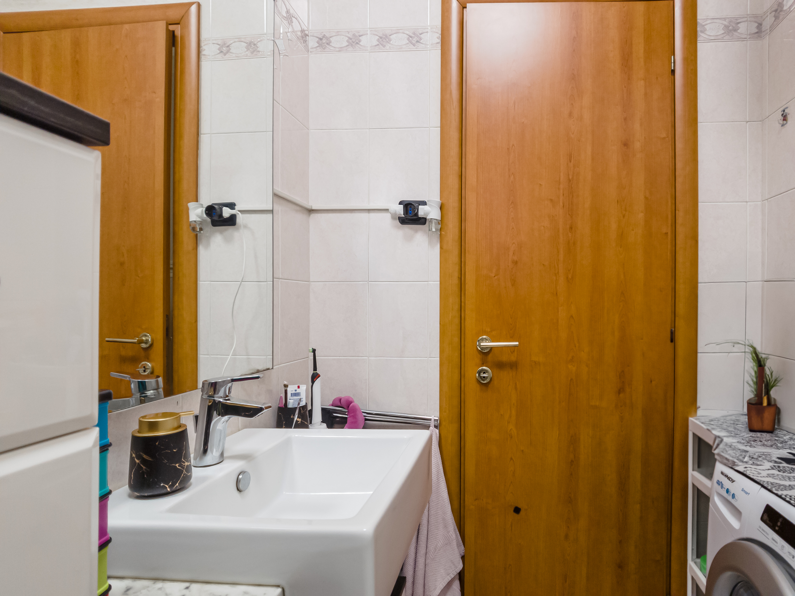 Immagine 14 di Bilocale in vendita  in Via Luigi Goytre a Torino