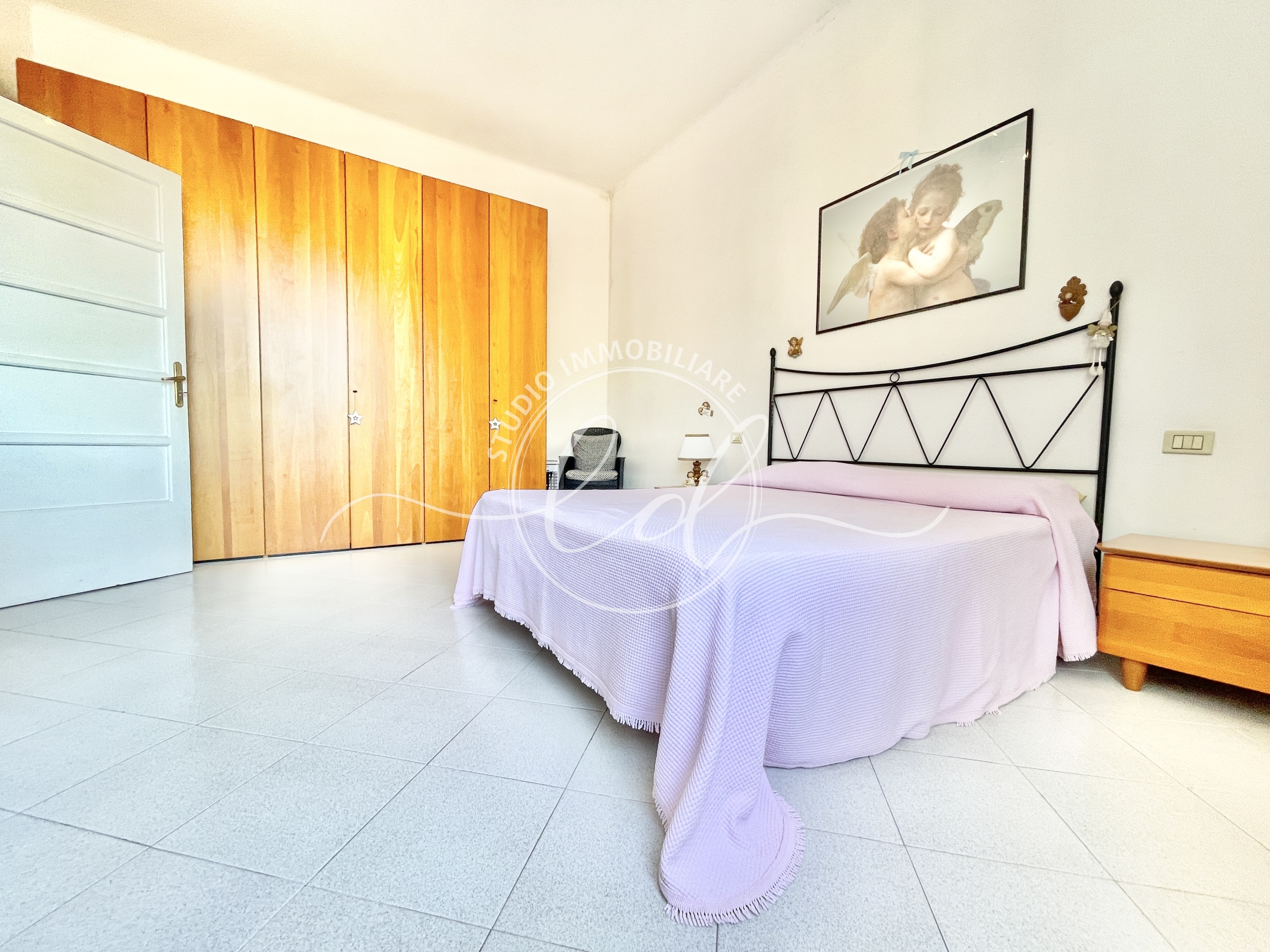 Immagine 19 di Quadrilocale in vendita  a Montignoso