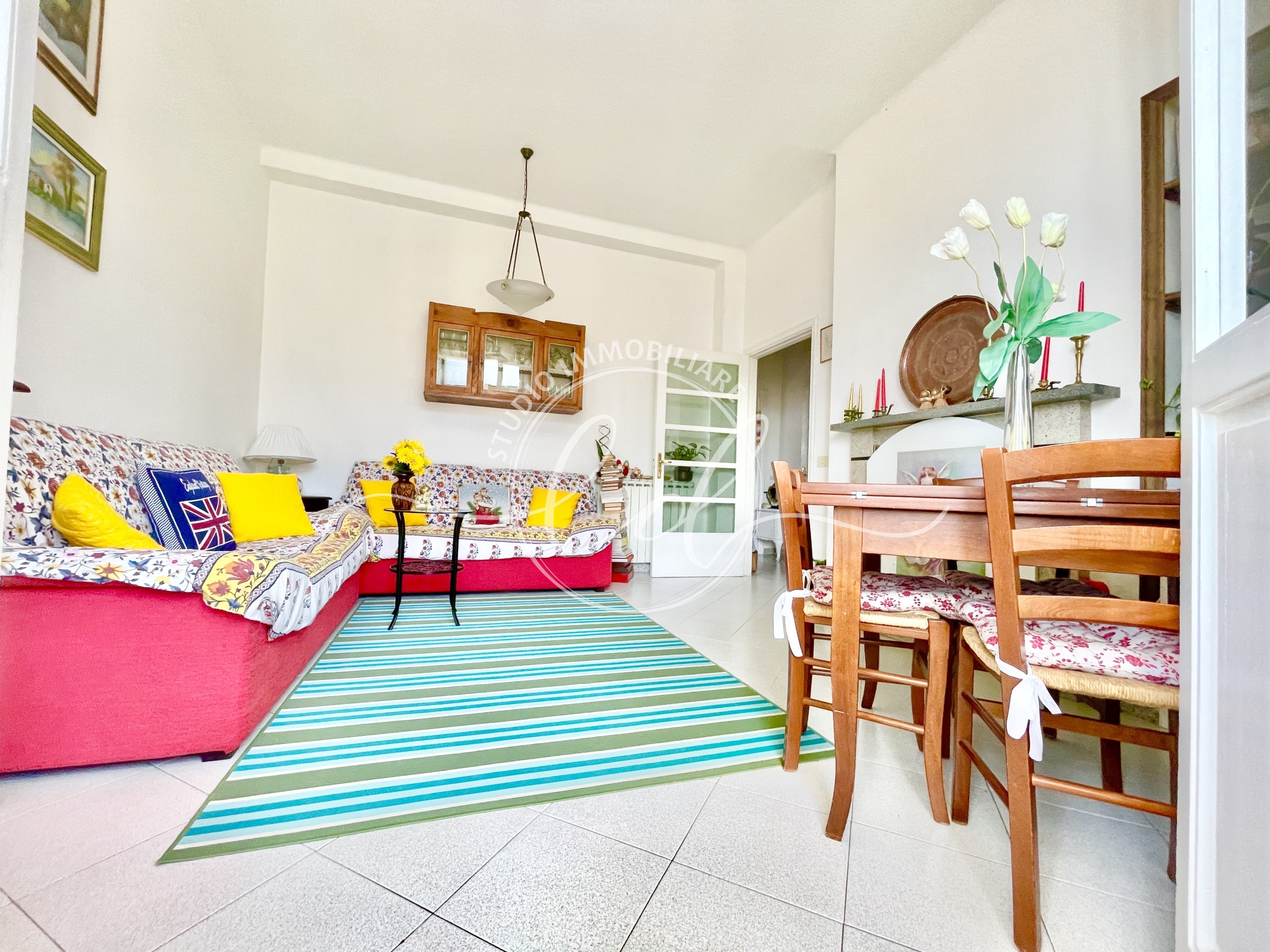 Immagine 13 di Quadrilocale in vendita  a Montignoso