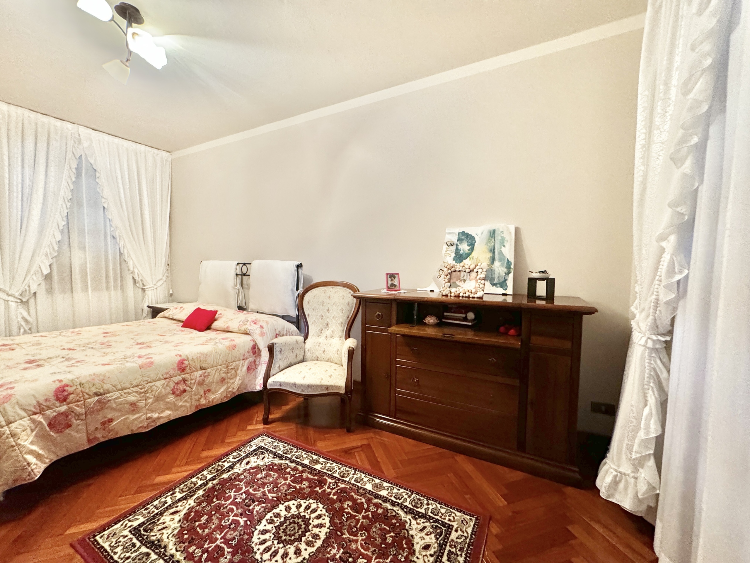 Immagine 28 di Villa in affitto  a Pietrasanta