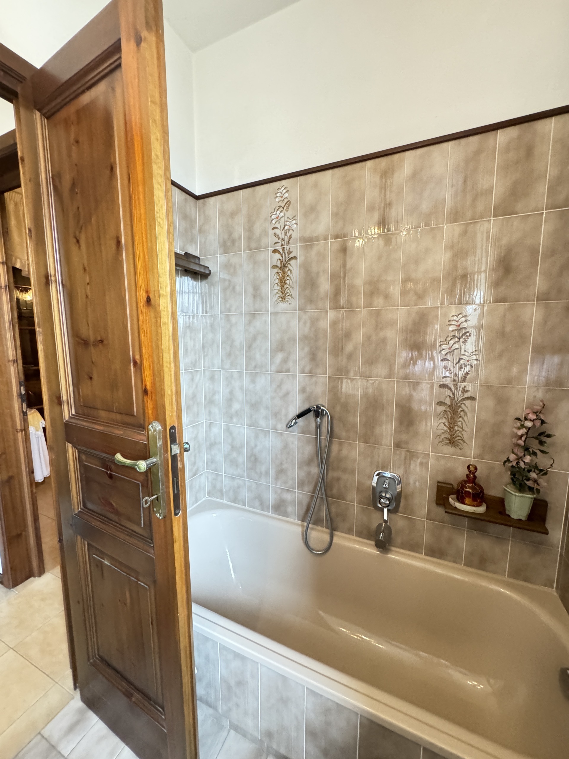 Immagine 50 di Casa indipendente in vendita  a Viareggio