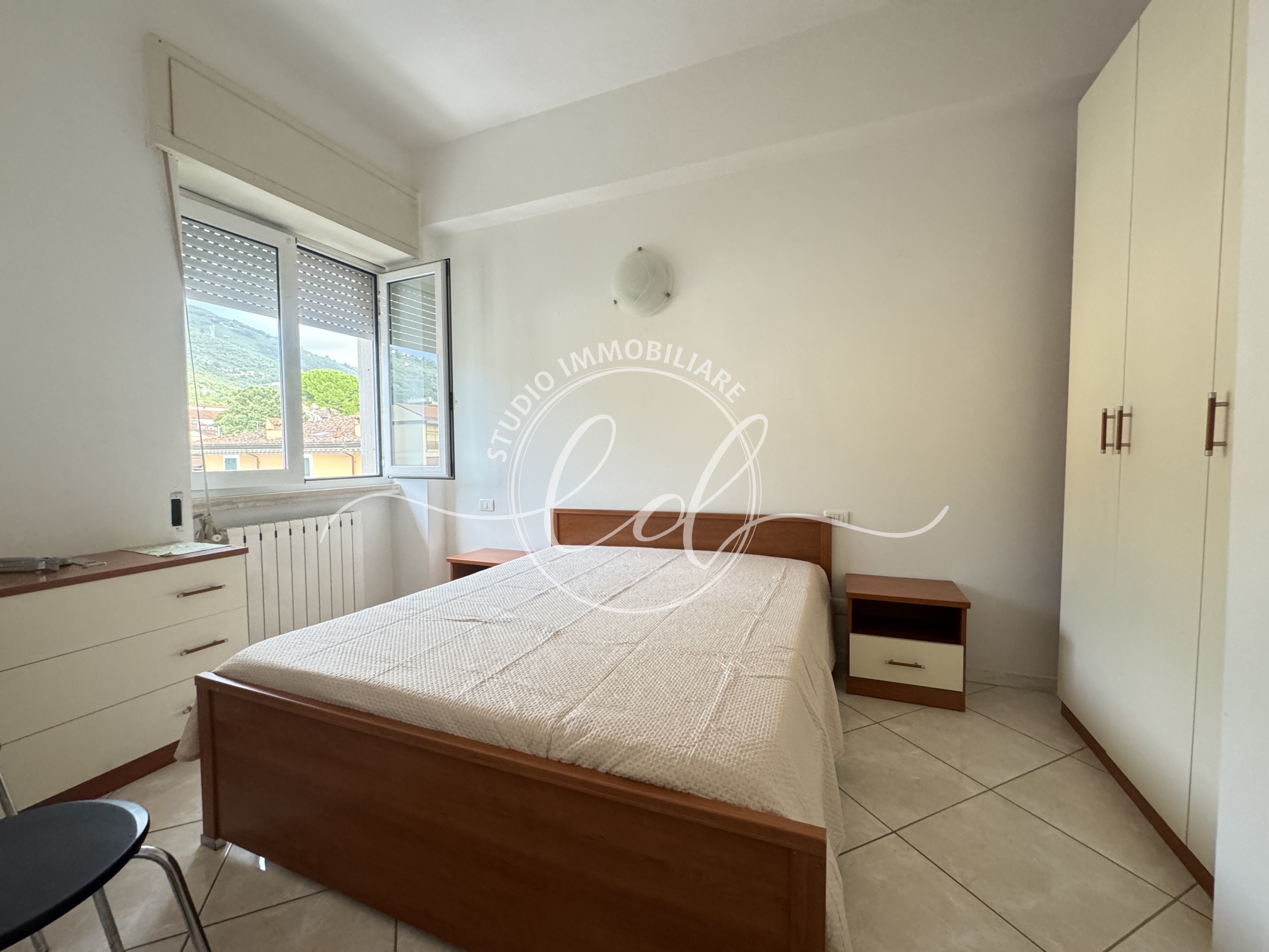 Immagine 13 di Bilocale in vendita  a Pietrasanta