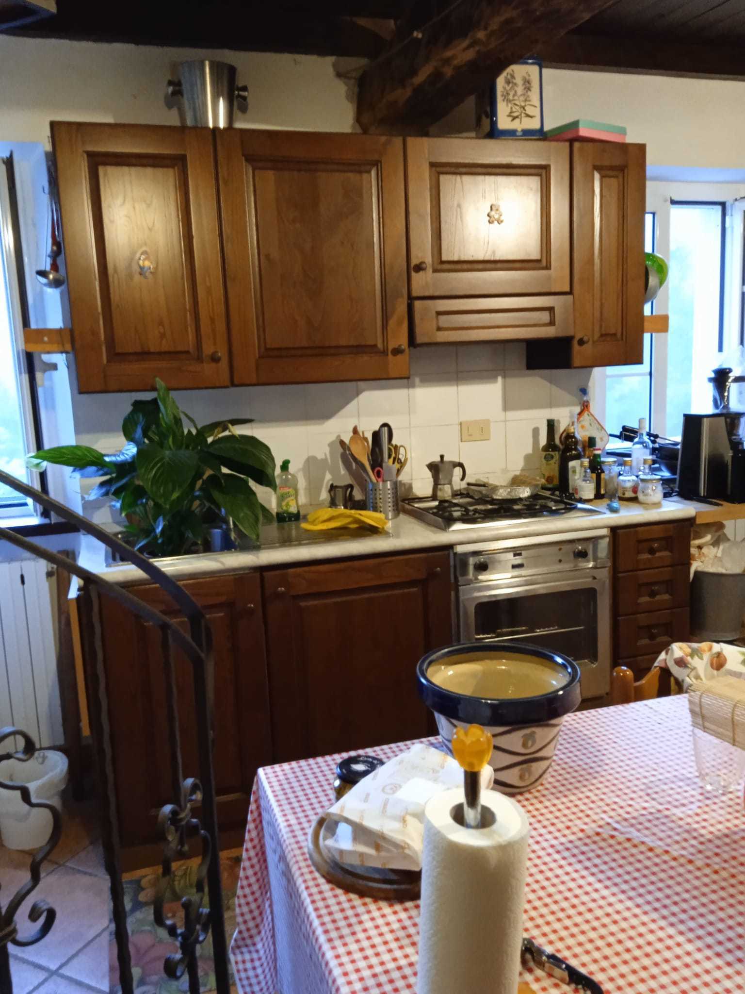 Immagine 58 di Porzione di casa in vendita  a Seravezza