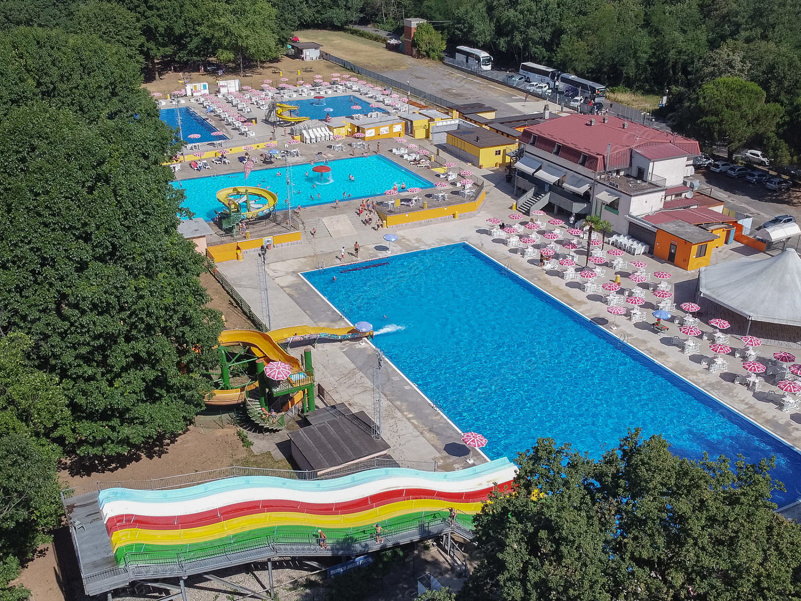 Immagine 12 di Attività commerciale in vendita  in Via del Laghetto 6 a Limbiate