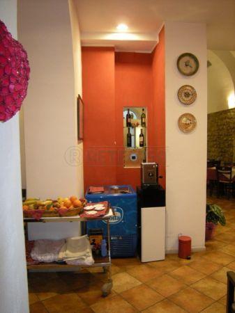 Immagine 8 di Locale commerciale in vendita  in via scovazzo 19 a Caltanissetta