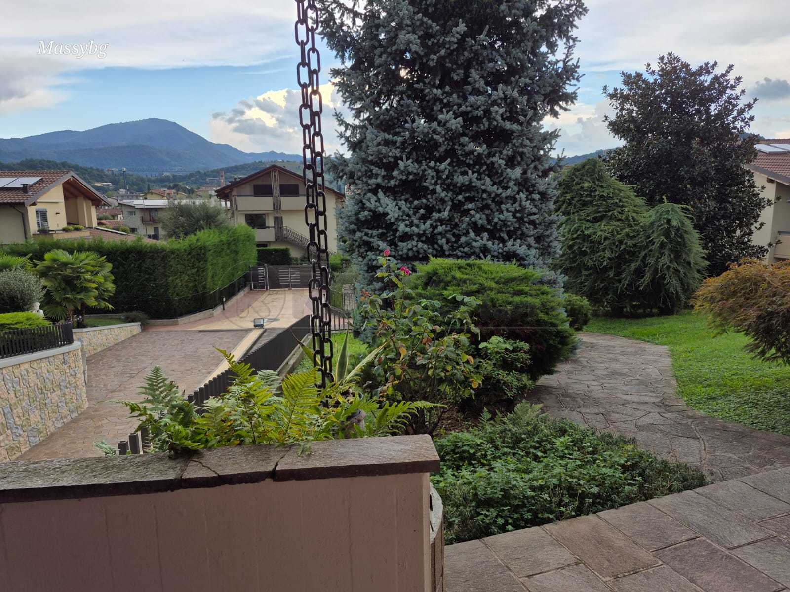 Immagine 2 di Villa in vendita  a Torre De' Roveri