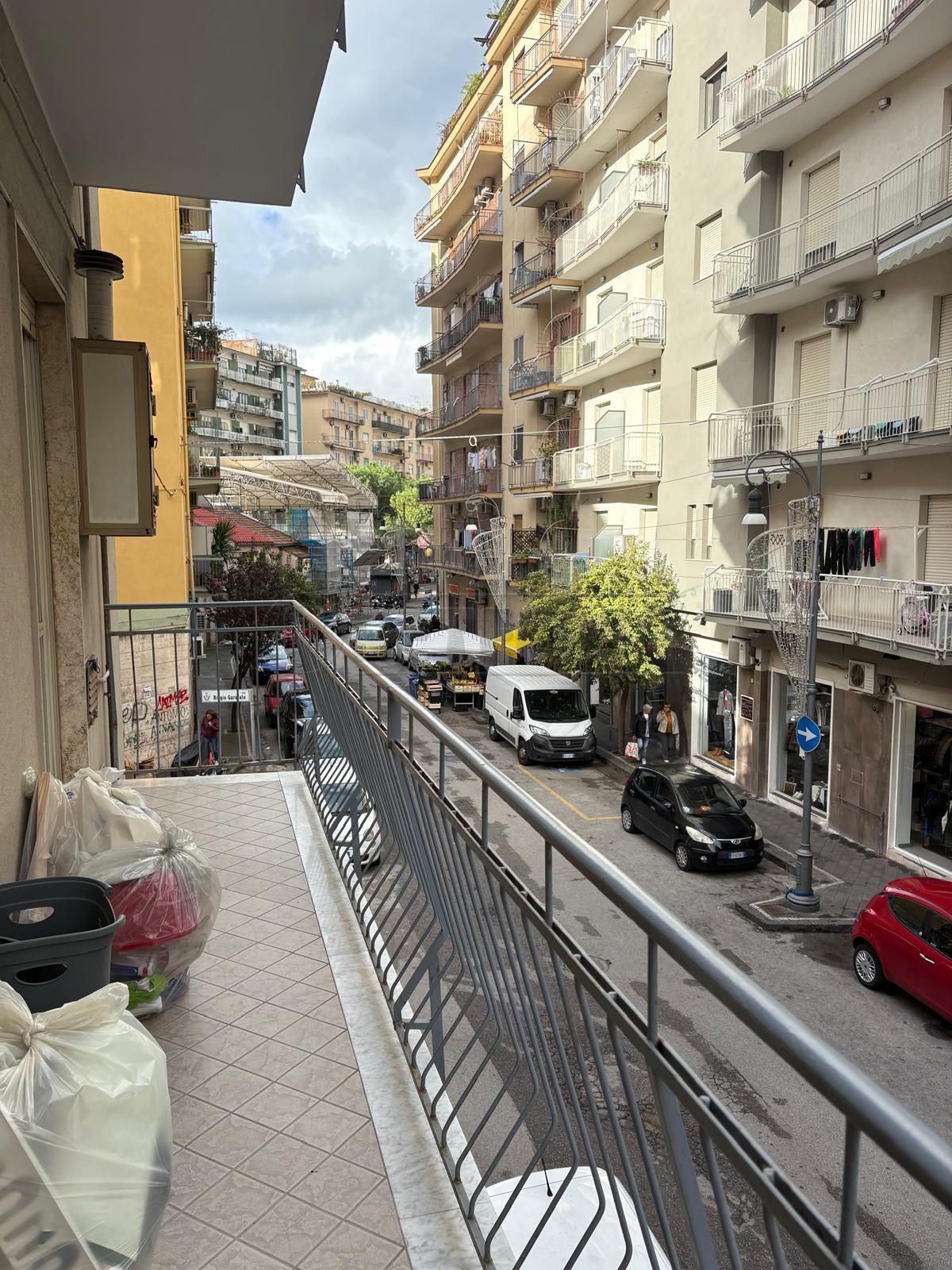 Immagine 11 di Trilocale in vendita  in Via Rocco Cocchia 8 a Salerno