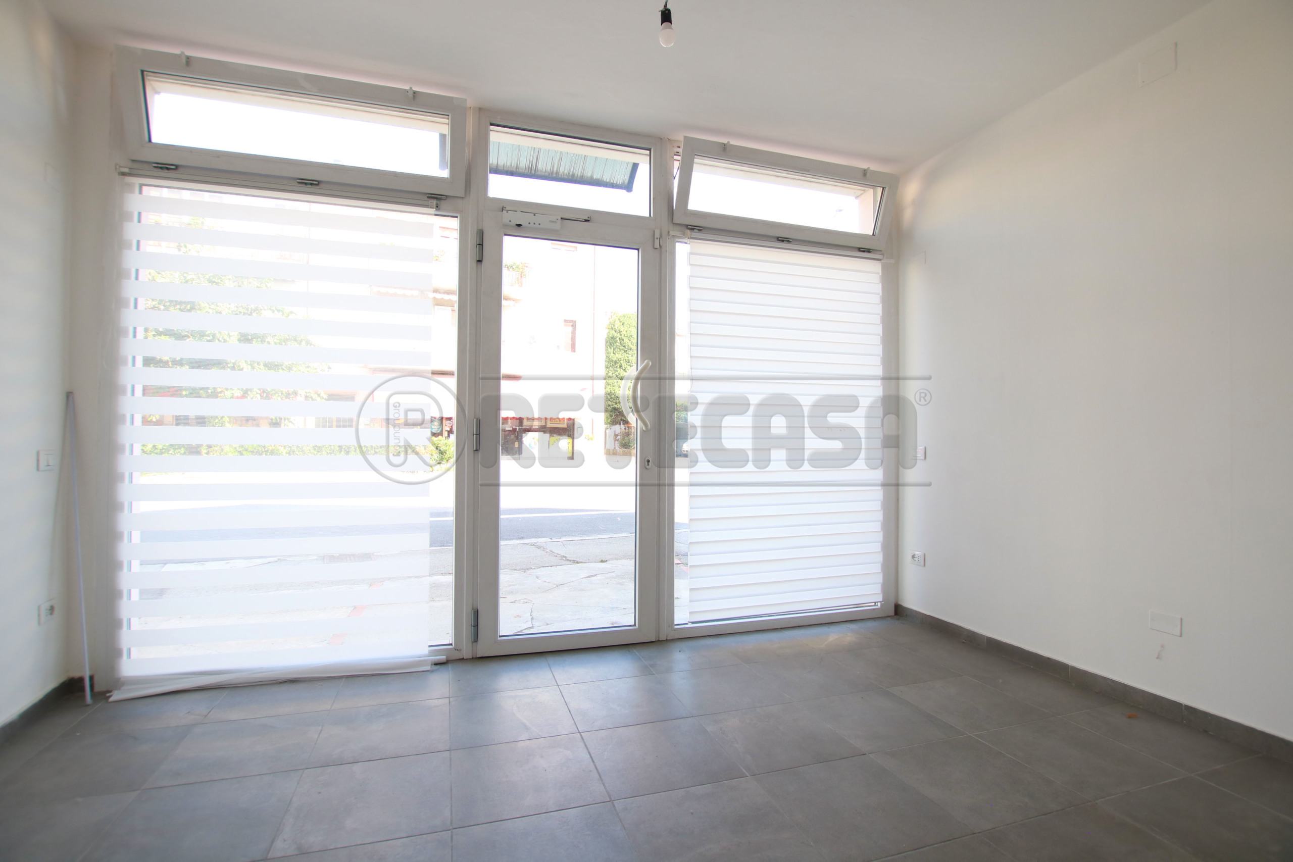 Immagine 3 di Locale commerciale in affitto  in viale riviera berica 451 a Vicenza
