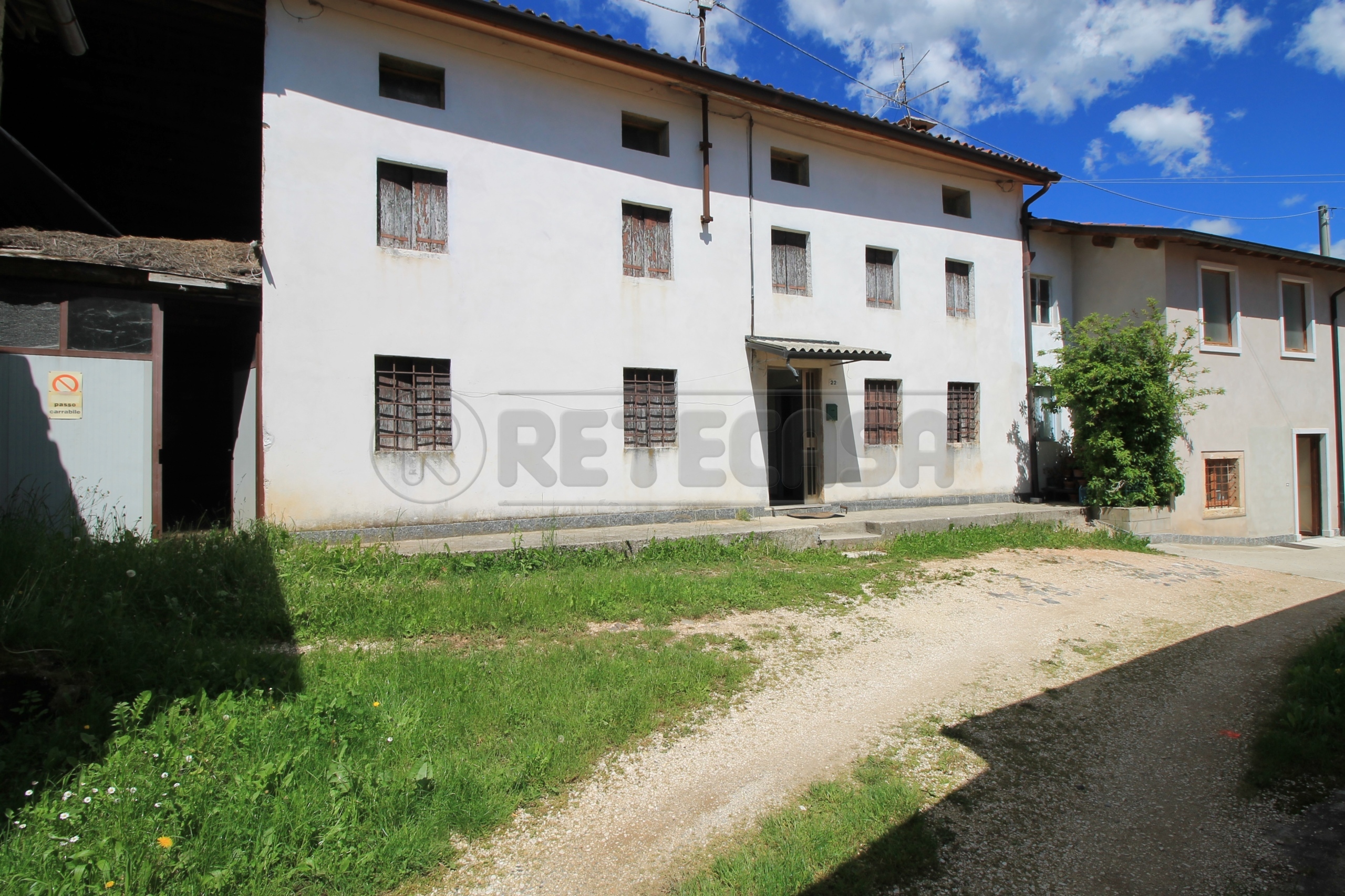 Immagine 2 di Casa semindipendente in vendita  in Via Zerbati 222 a Altissimo