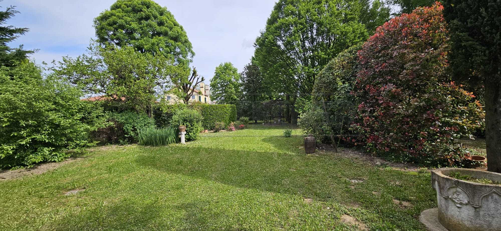 Immagine 67 di Villa in vendita  a Mirano