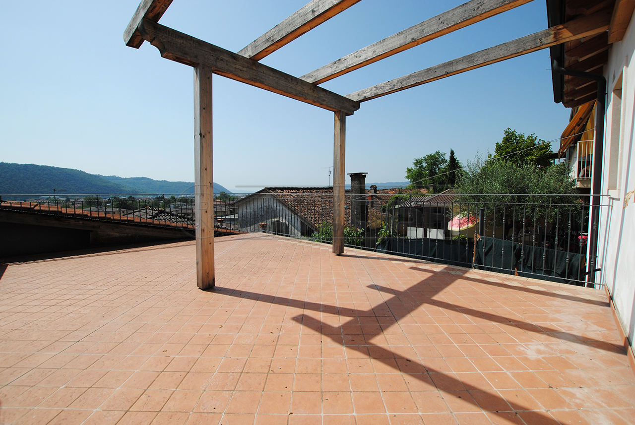 Immagine 4 di Casa indipendente in vendita  in Via C. Battisti 9 a Trissino