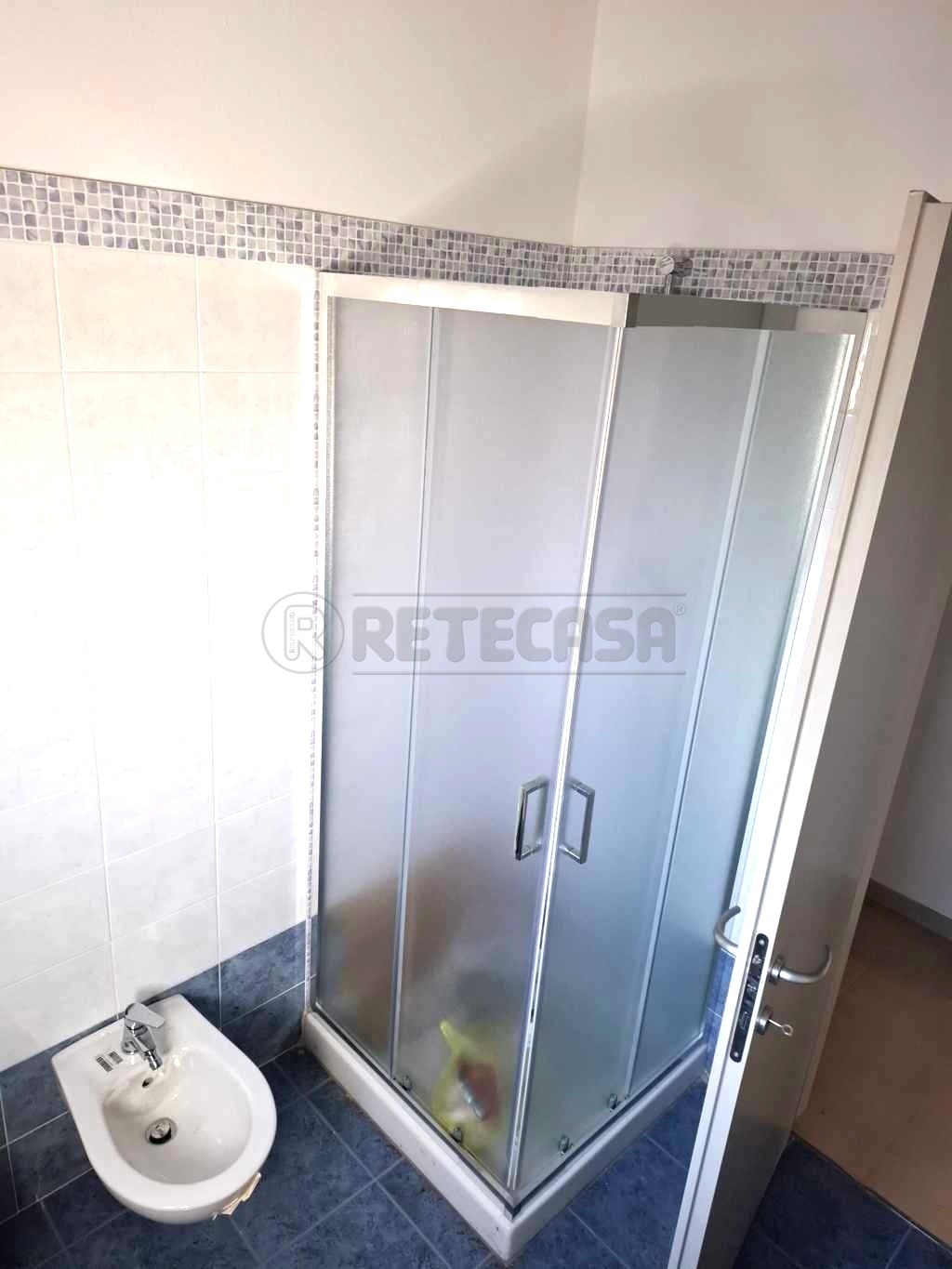 Immagine 6 di Monolocale in vendita  a Bondeno