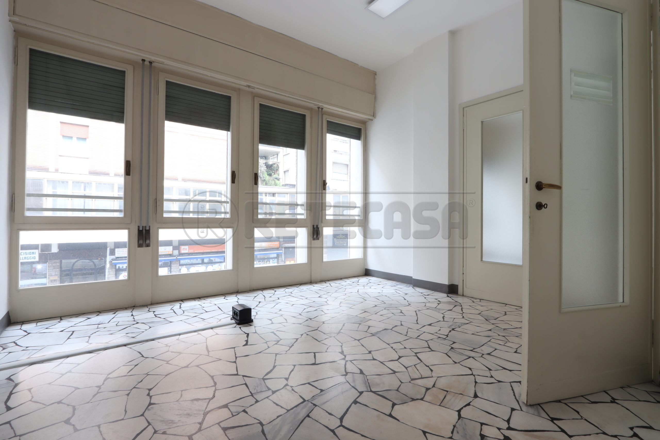 Immagine 15 di Ufficio in affitto  in Viale Milano 56 a Vicenza