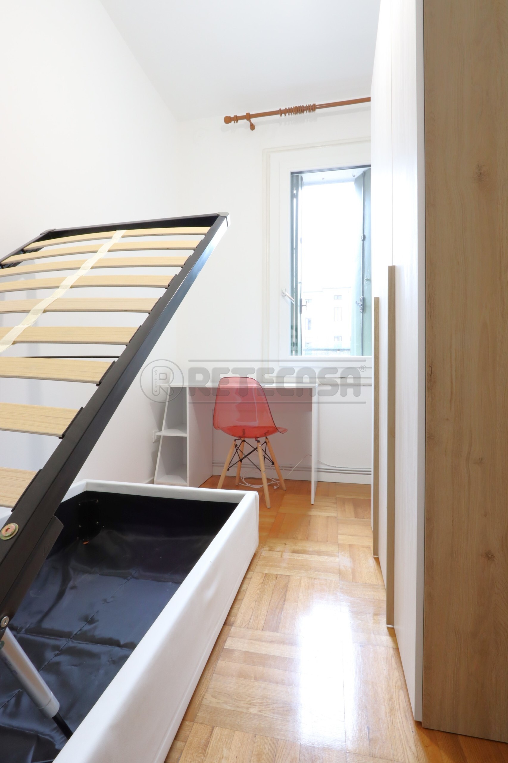 Immagine 27 di Stanza singola in affitto  in Corso Padova a Vicenza