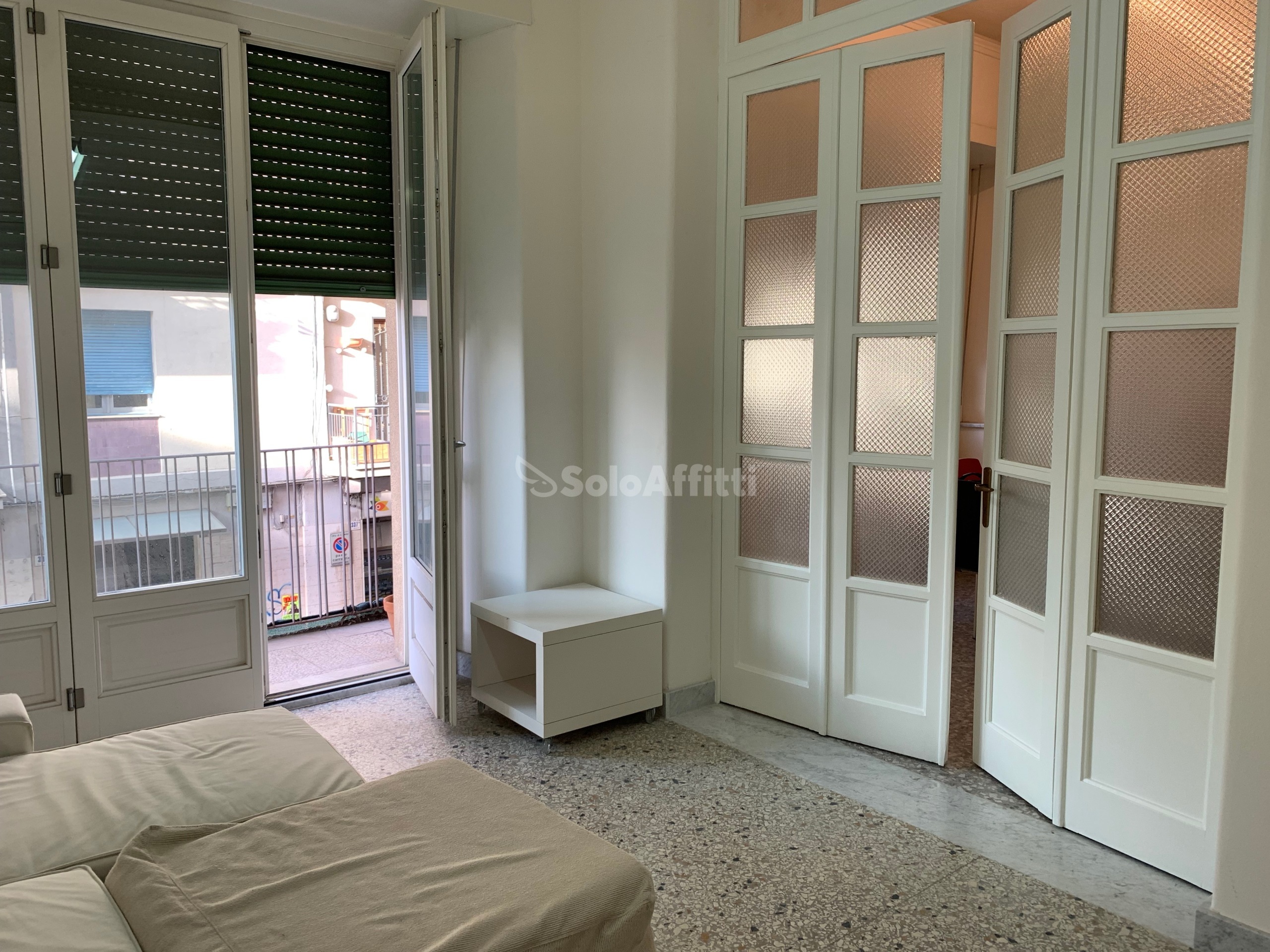 Immagine 27 di Bilocale in affitto  a Catania