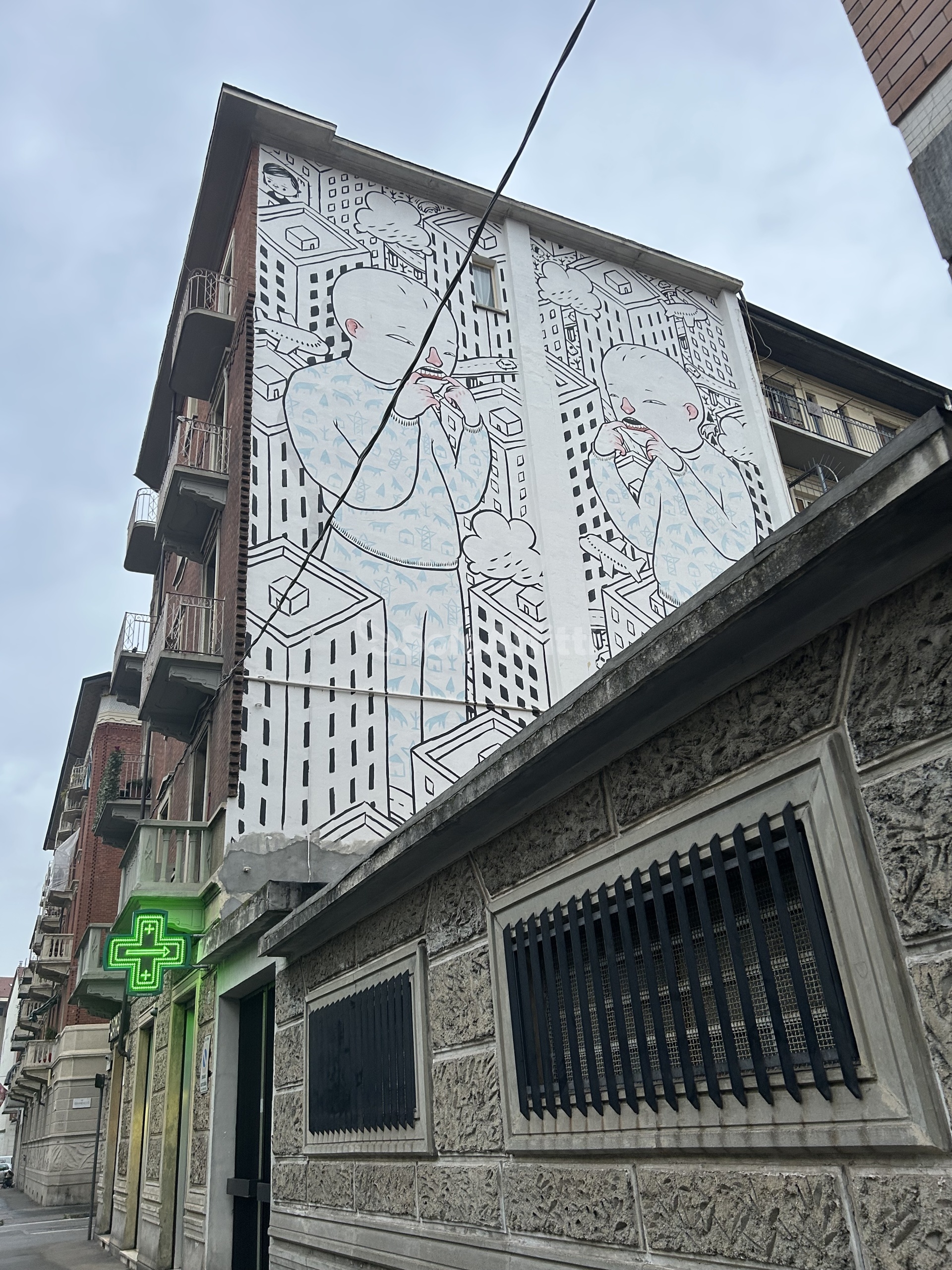 Immagine 2 di Trilocale in affitto  in Via Crescentino 32 a Torino