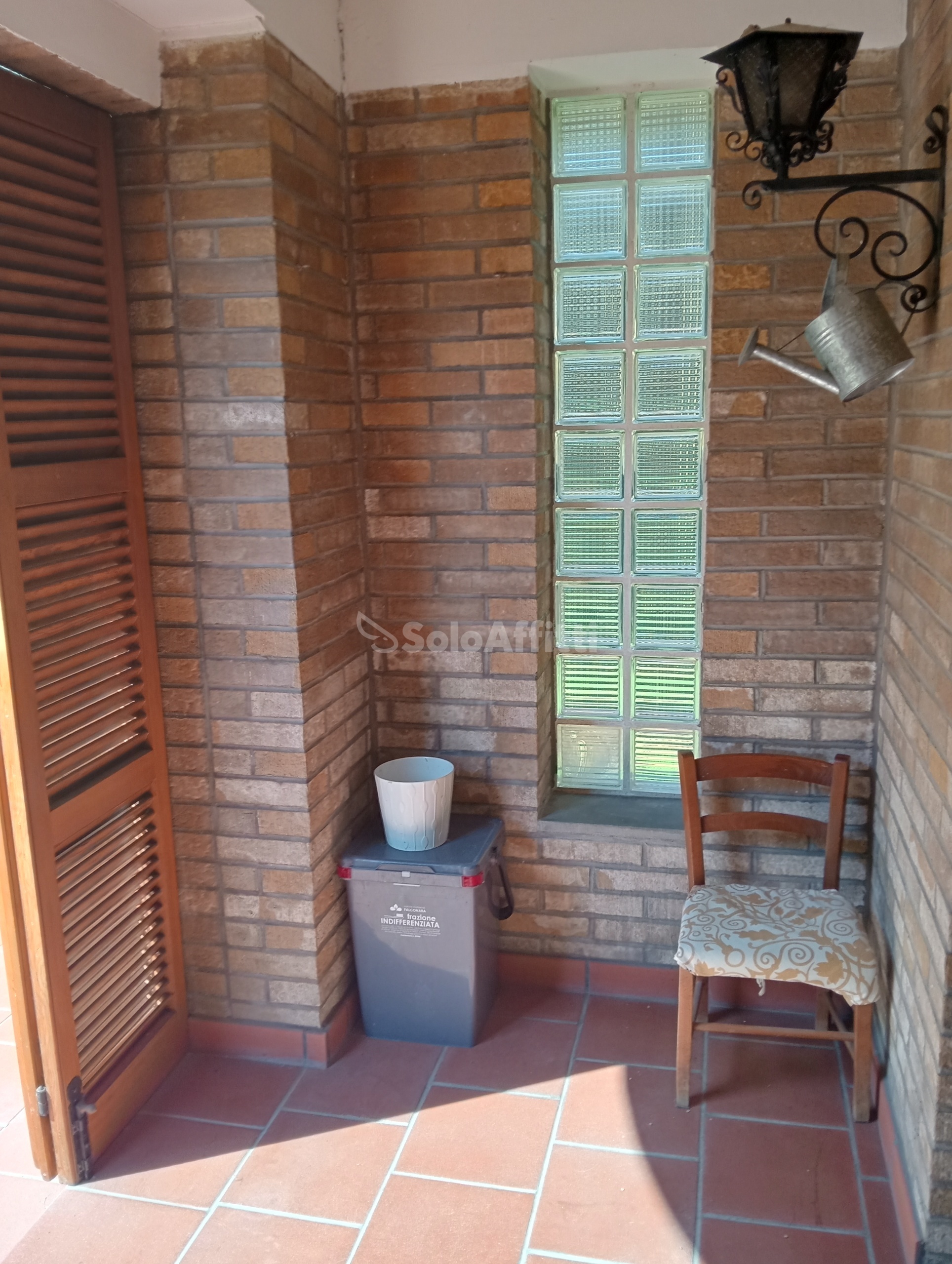 Immagine 16 di Bilocale in affitto  a Falconara Marittima