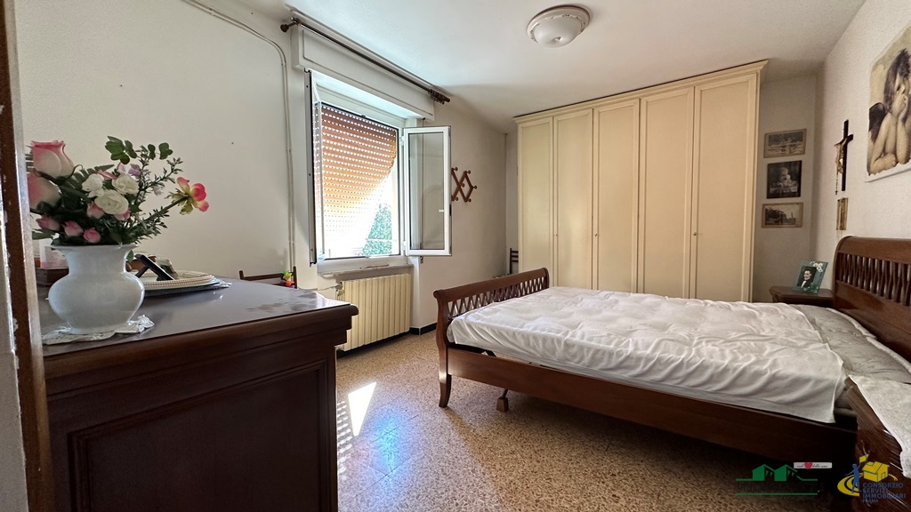 Immagine 13 di Porzione di casa in vendita  in Via Riva D'Armi a Brugnato