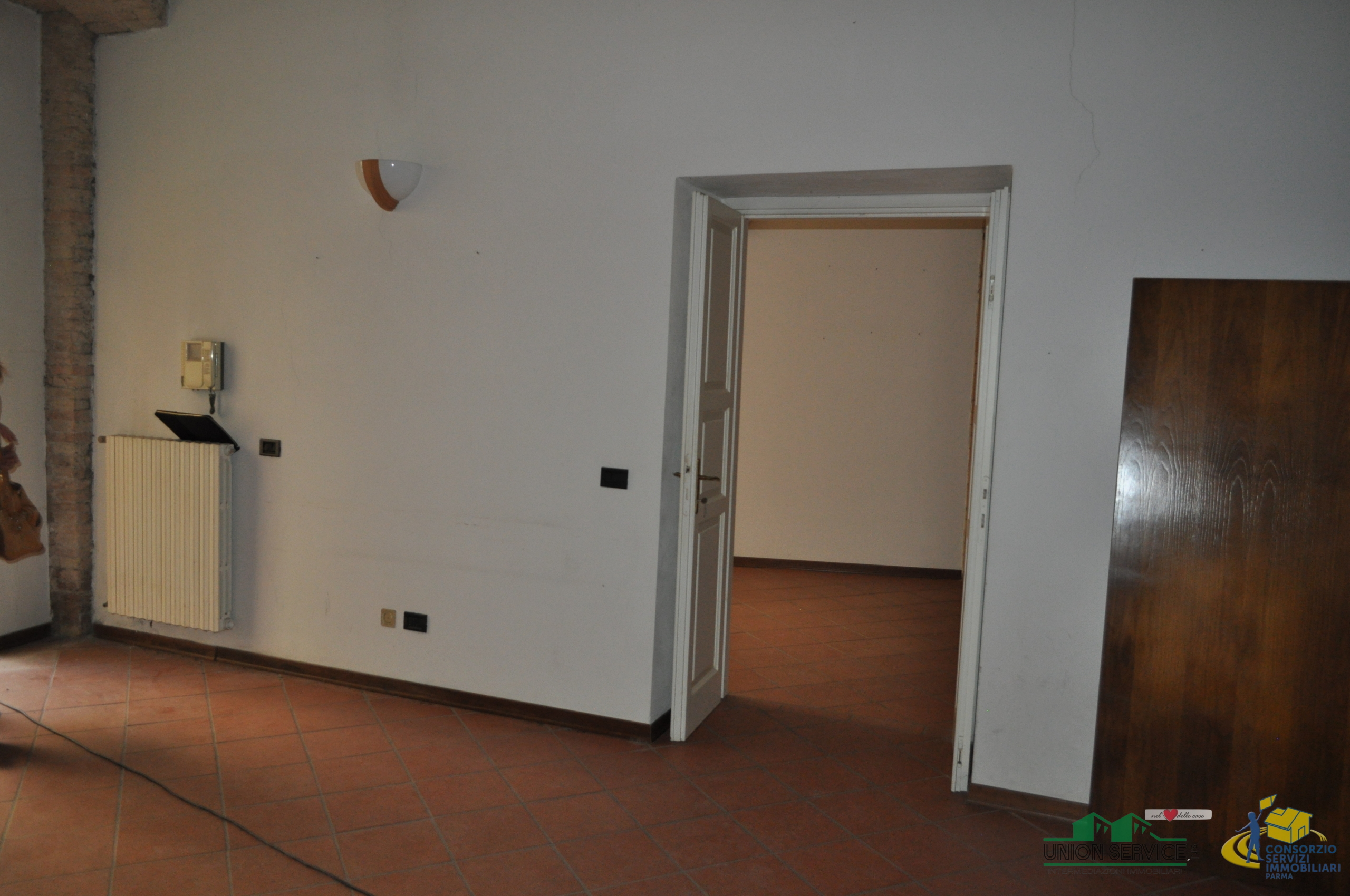 Immagine 14 di Ufficio in vendita  in Vicolo San Tiburzio a Parma