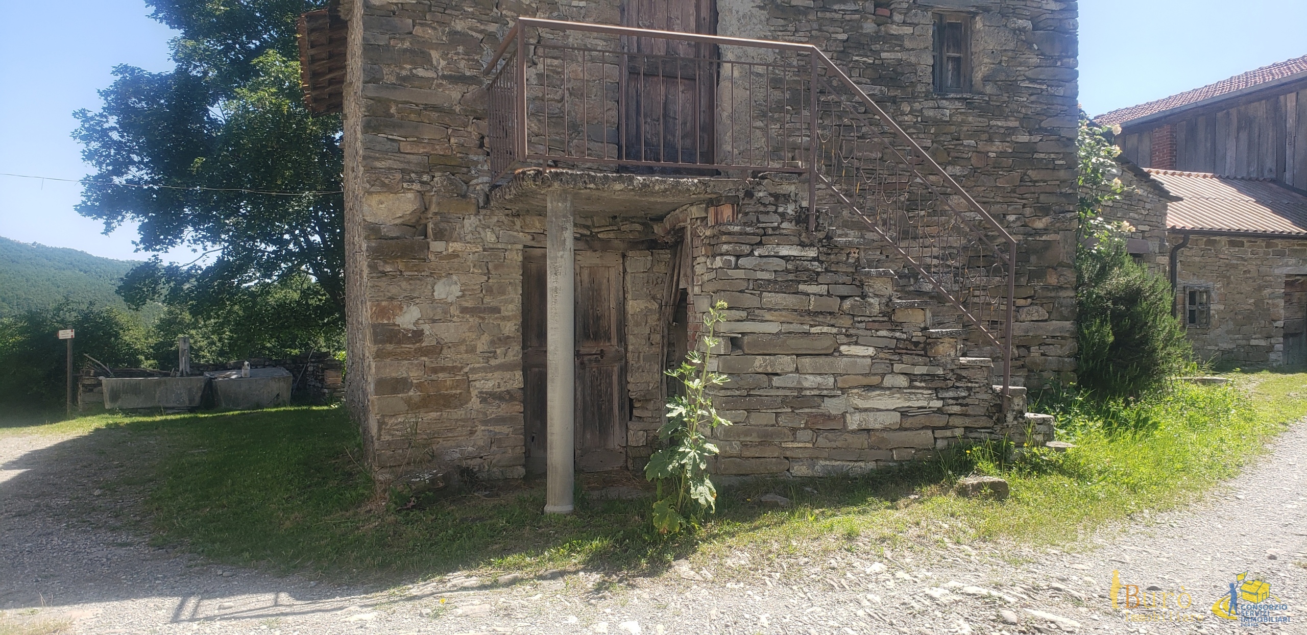 Immagine 16 di Porzione di casa in vendita  in Località Ronchi 59 a Varsi