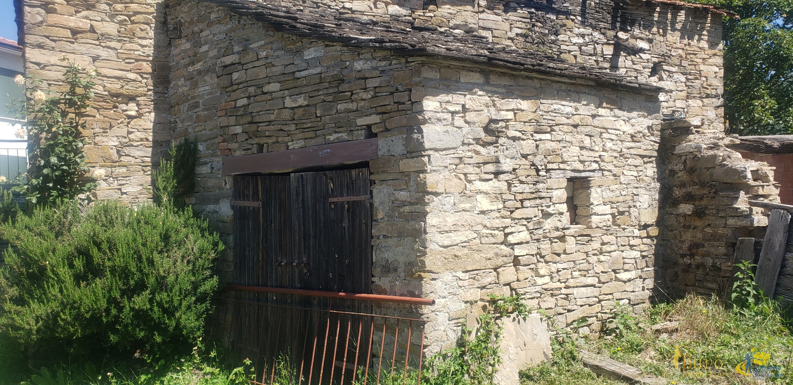 Immagine 17 di Porzione di casa in vendita  in Località Ronchi 59 a Varsi