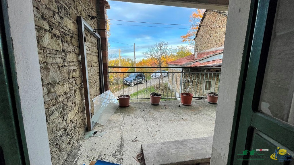 Immagine 26 di Rustico / casale in vendita  in pessola casa gasparone 81 a Varsi