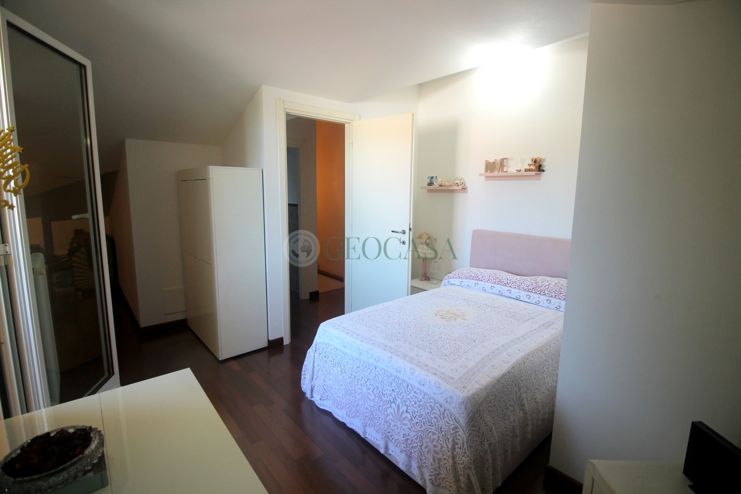 Immagine 6 di Appartamento in vendita  a Follo