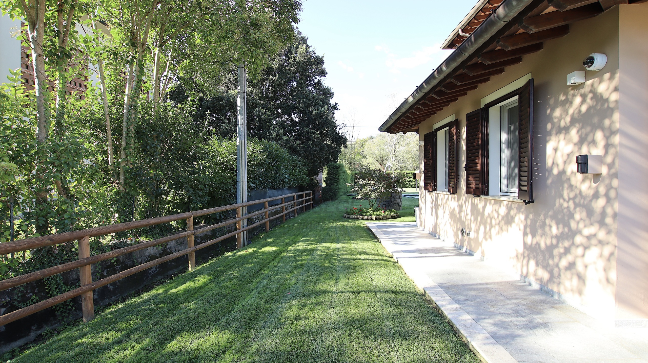 Immagine 12 di Villa in vendita  in Via di San Ginese a Capannori