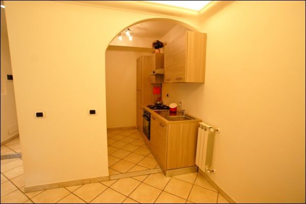 Immagine 7 di Trilocale in vendita  a Lerici