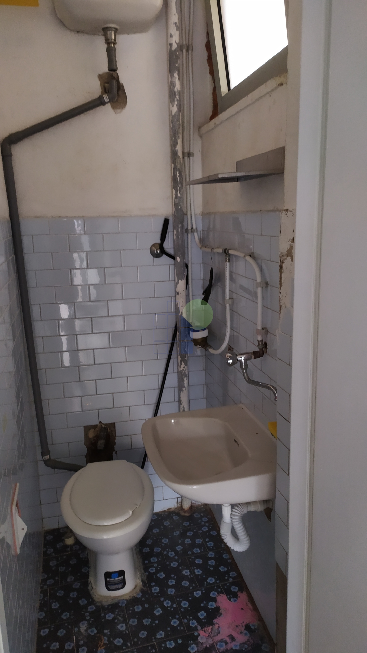 Immagine 9 di Capannone industriale in affitto  in Viale della Libertà 6 a Livorno