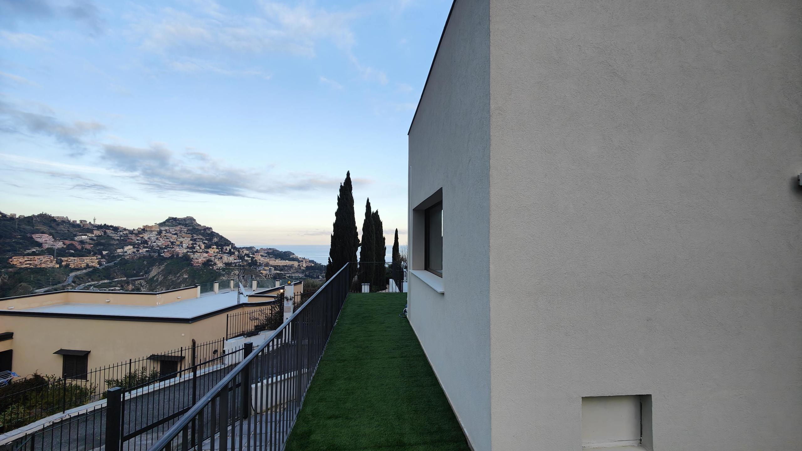 Immagine 71 di Villa in vendita  in c.da mastrissa snc a Taormina