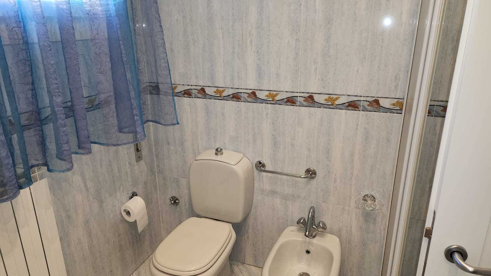 Immagine 20 di Appartamento in vendita  a Viareggio