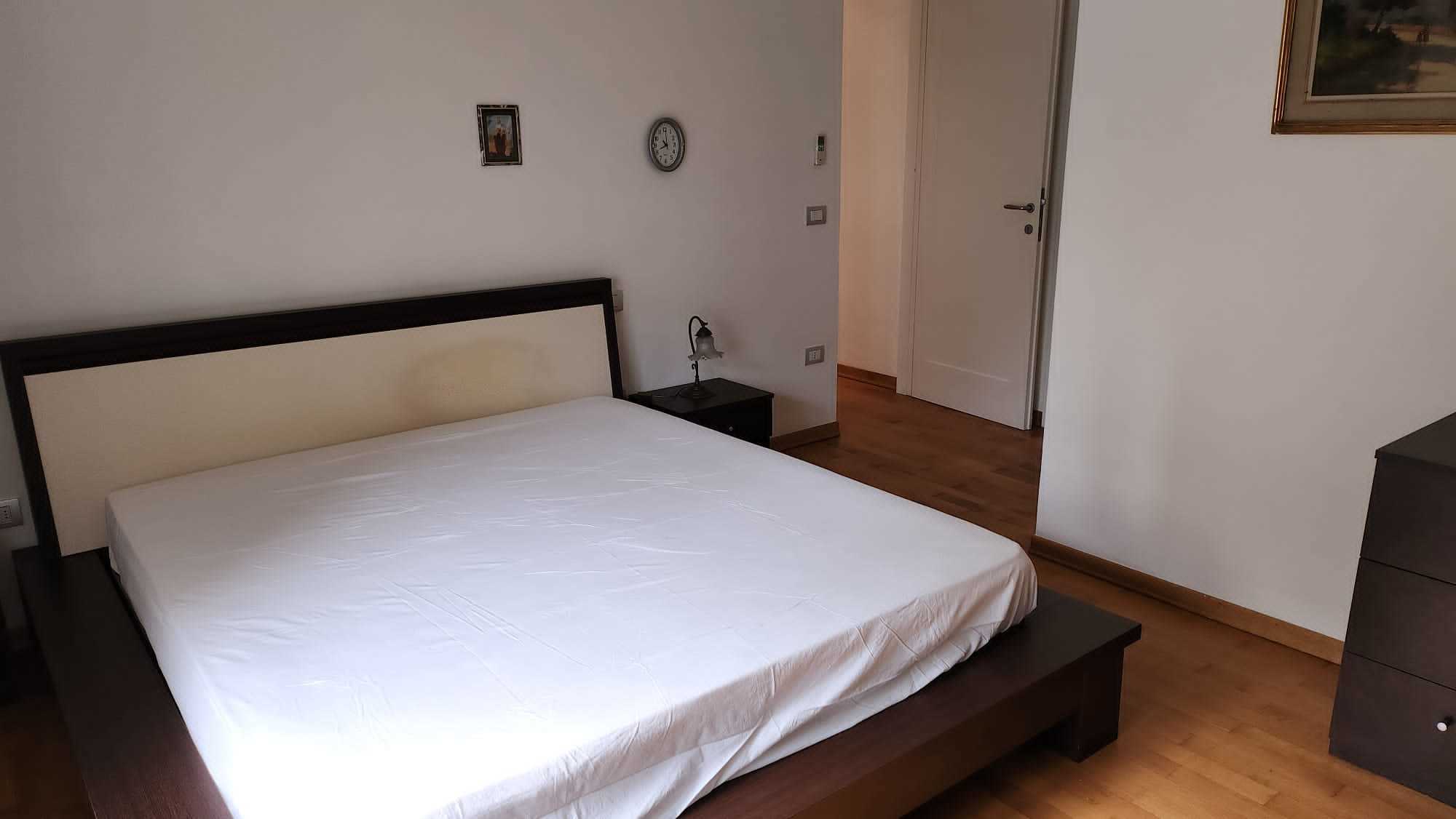 Immagine 13 di Appartamento in vendita  a Viareggio