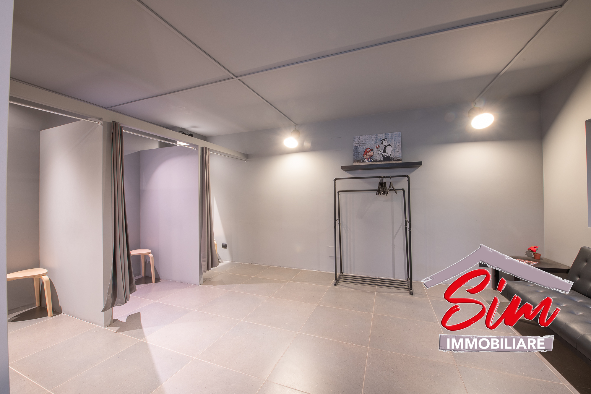 Immagine 17 di Locale commerciale in affitto  in Via Giuseppe Prina 44 a Novara