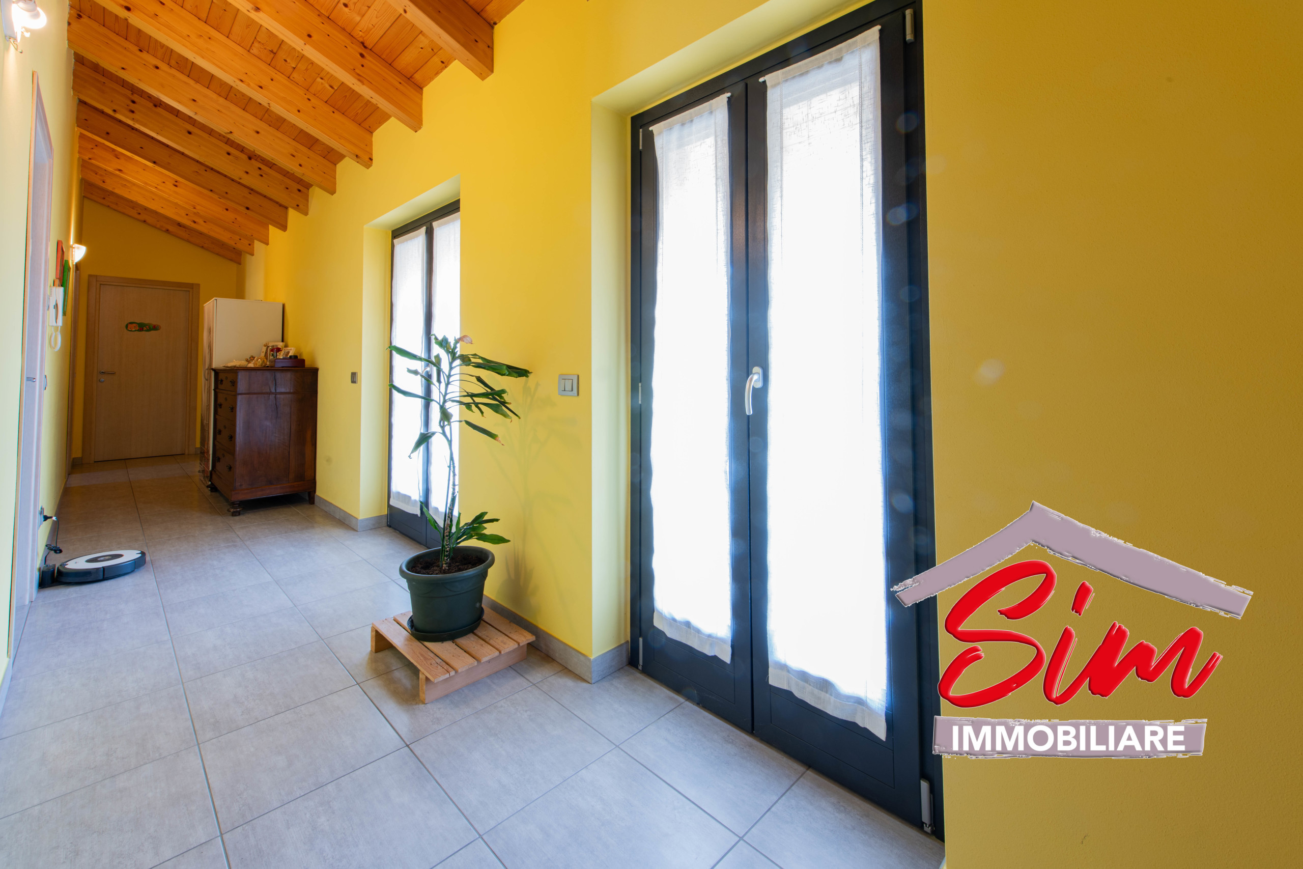 Immagine 17 di Terratetto in vendita  in Piazza Regina Margherita 11 a Mandello Vitta