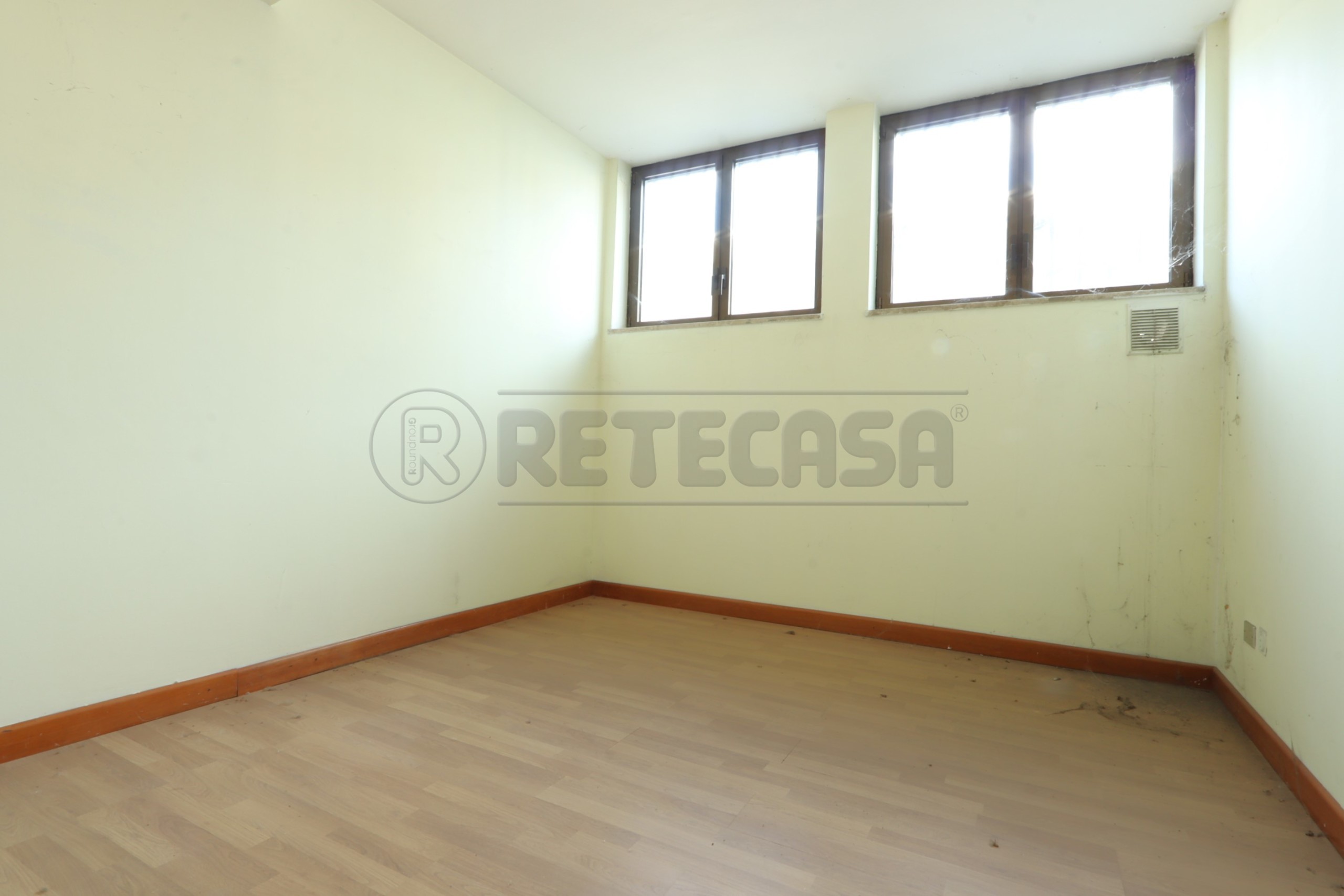 Immagine 8 di Locale commerciale in vendita  in Viale Giuseppe Verdi 32 a Vicenza