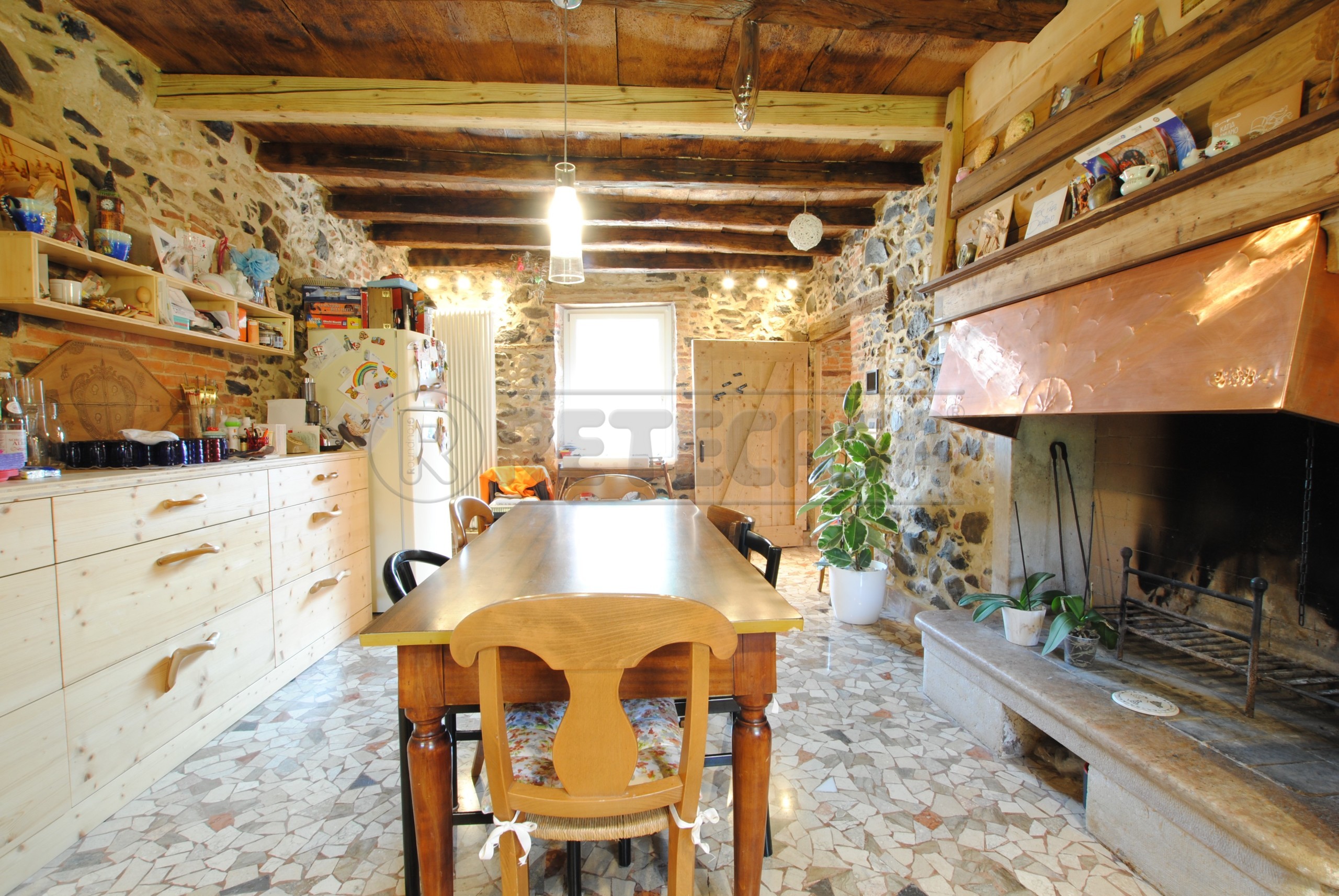 Immagine 33 di Villa in vendita  in Piazza Roma 36 a Brogliano