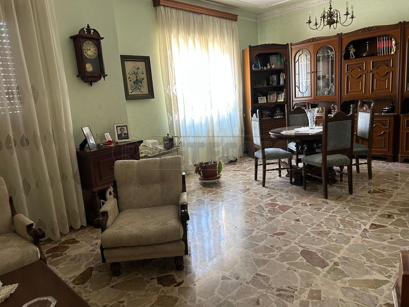 Immagine 17 di Quadrilocale in vendita  in VIA ALCIDE DE GASPERI 47 a Caltanissetta