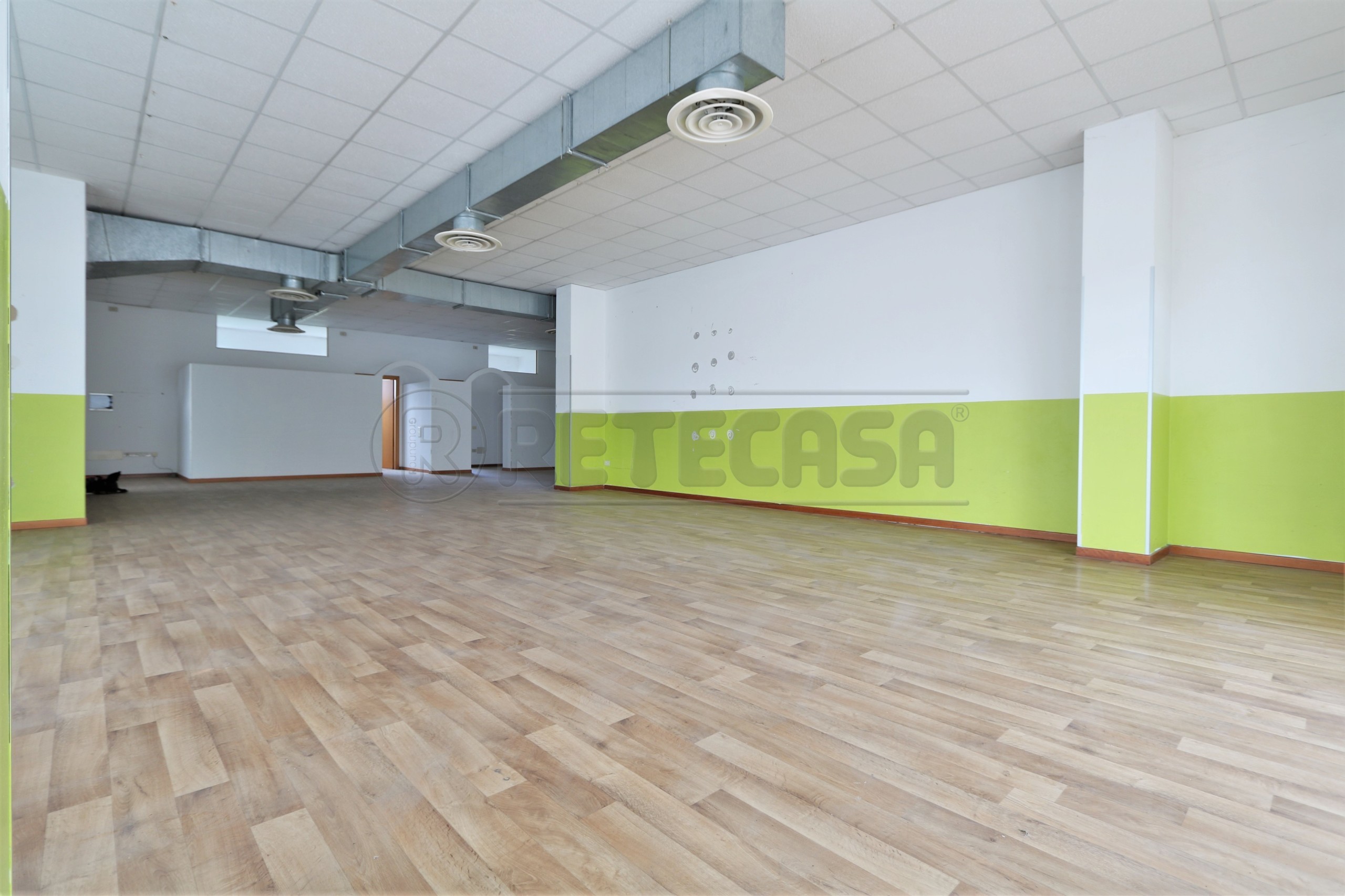 Immagine 6 di Locale commerciale in affitto  in Via Settimo a Montegalda