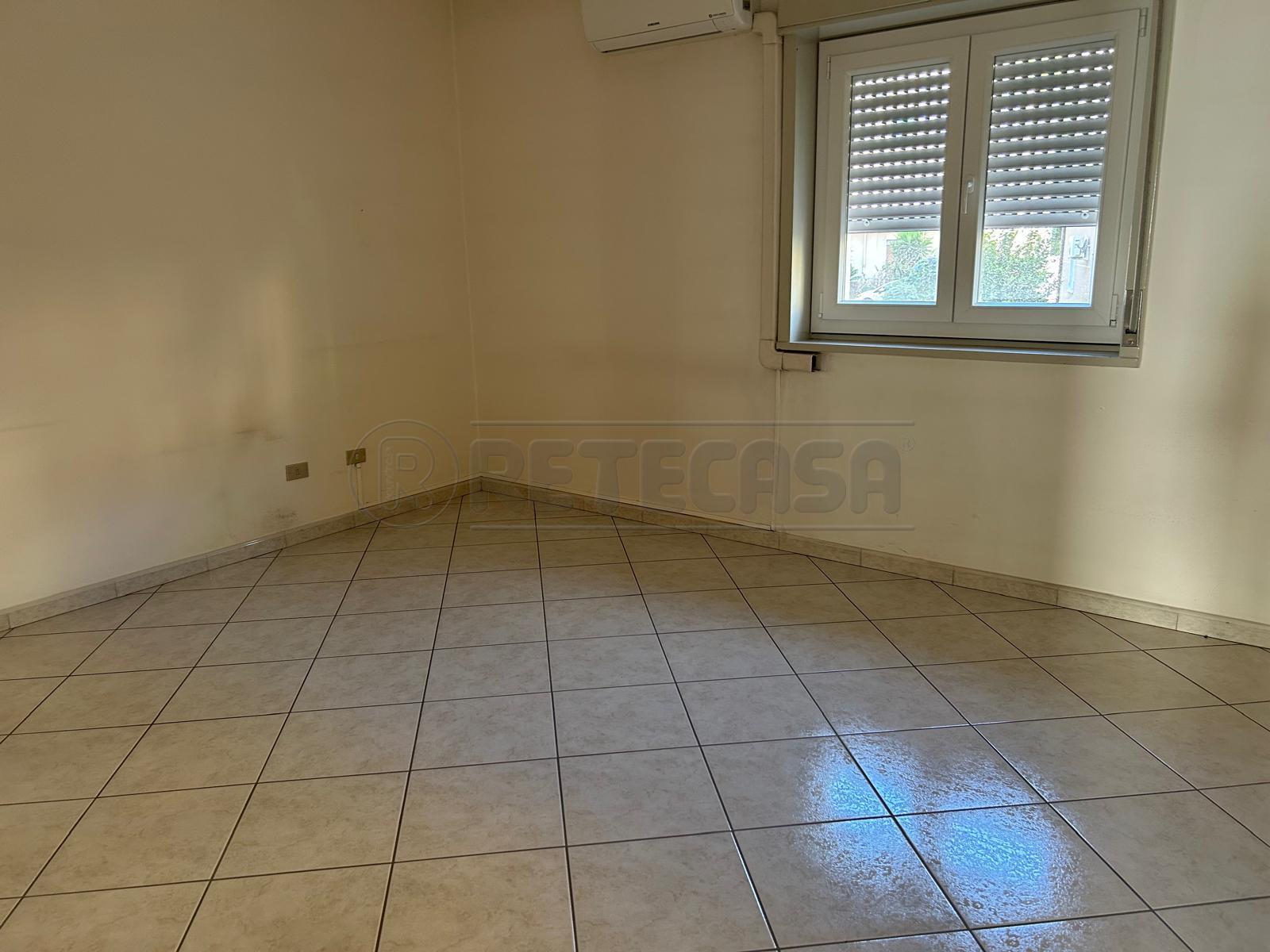 Immagine 3 di Quadrilocale in vendita  in via Tricomi 11 a Caltanissetta